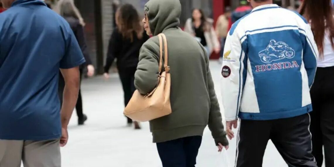 São Paulo teve a menor temperatura do ano nesta segunda-feira, com mínima de 3,1°C em Engenheiro Marsilac. Defesa Civil mantém alerta para frio intenso.