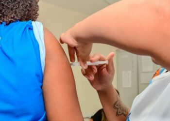 Projeto Vitória com Você leva mais de 40 serviços gratuitos, cidadania e acolhimento social para moradores de Monte Belo, em Vitória, com ações de saúde, empregabilidade e assistência.