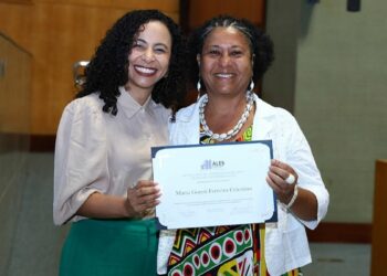 Assembleia Legislativa do Espírito Santo homenageia assistentes sociais em sessão solene que celebrou os 90 anos da profissão no Brasil.
