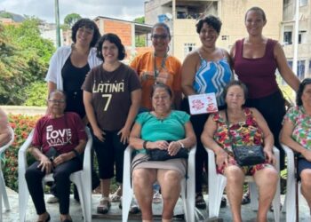 Cras Santa Martha, em Vitória, promove café da manhã especial pelo Dia das Mães e fortalece vínculos sociais entre mulheres atendidas pela assistência social.