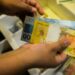 IBGE aponta recorde no rendimento médio do trabalhador em 16 unidades da federação no primeiro trimestre de 2026. Taxa de desemprego no Brasil cai para 6,1%, a menor da série histórica.