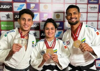 Brasil fecha participação no Grand Slam de Judô de Astana com sete medalhas. Guilherme Schimidt levou prata, enquanto Beatriz Freitas e Leonardo Gonçalves conquistaram bronze.