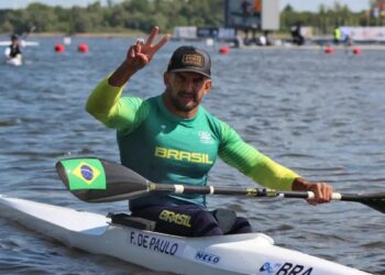 Brasil conquista sete medalhas na etapa de Brandemburgo da Copa do Mundo de canoagem e paracanoagem, com destaque para Isaquias Queiroz e Fernando Rufino.