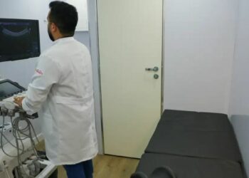Nova lei federal garante programas de saúde mental para crianças e adolescentes no SUS, com atendimento especializado, capacitação profissional e acesso a terapias.