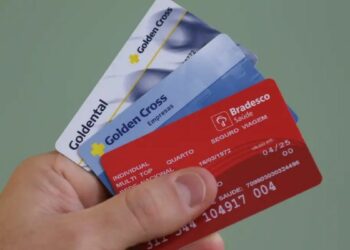 Planos de saúde coletivos registram reajuste médio de 9,9% em 2026, menor patamar em cinco anos, mas ainda superior à inflação oficial medida pelo IPCA.