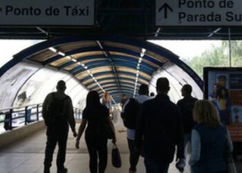 Novo PAC habilita propostas de mobilidade urbana em cidades de quatro estados brasileiros. Investimentos podem superar R$ 4 bilhões com recursos do FGTS.