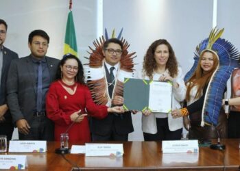 Governo federal vai destinar cerca de 3 milhões de hectares para regularização de 67 reservas indígenas. Nova portaria garante posse permanente das áreas às comunidades.