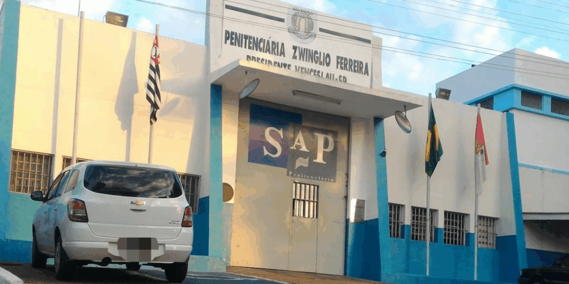 Investigação iniciada em presídio paulista levou à prisão de Deolane Bezerra em operação contra lavagem de dinheiro do PCC.
