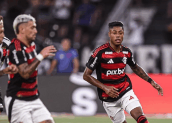 Pedro empata para o Flamengo e incendia o Maracanã