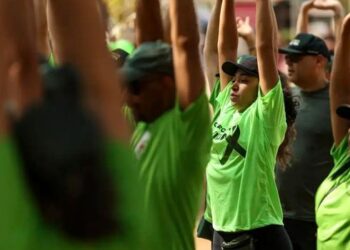 Lula celebra melhora do IDH do Brasil, destaca potencial em energia limpa e defende investimentos estrangeiros com benefícios para a população brasileira.