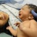 Brasil registrou 1.347 mortes maternas em 2024. Especialistas alertam para a importância do pré-natal, do parto seguro e do cuidado pós-parto.