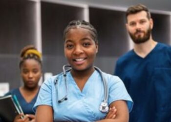 HU Brasil divulga editais do Enare 2026/2027. Seleção nacional oferece vagas para residência médica e programas multiprofissionais de saúde em diversas instituições do país.