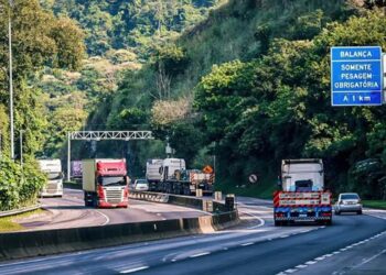 Nova Serra das Araras alcança 70% das obras e terá primeira etapa inaugurada. Projeto une mobilidade, segurança viária e ações de preservação ambiental.
