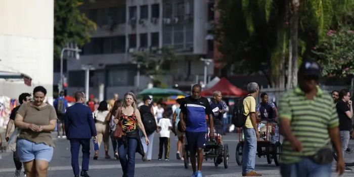 Pesquisa do IBGE mostra que mulheres ganham 95,3% dos salários dos homens em entidades sem fins lucrativos, percentual superior ao registrado em empresas e órgãos públicos.