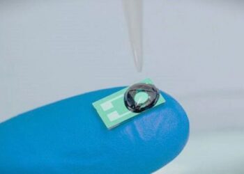 Cientistas brasileiros criam biossensor com inteligência artificial capaz de identificar sinais de metástase de câncer de boca por meio da saliva.