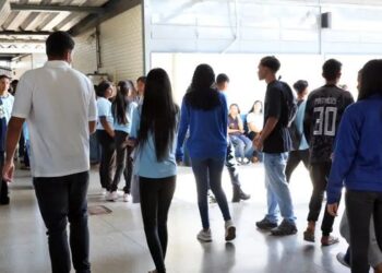 Inscrições para o Enem 2026 encerram nesta sexta-feira. Alunos do Pé-de-Meia têm inscrição pré-preenchida, isenção da taxa e podem receber bônus de R$ 200.