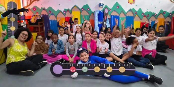 Quatro escolas do Brasil chegam à final do prêmio que reconhece as melhores instituições de ensino do mundo com projetos de inovação, inclusão e impacto social.