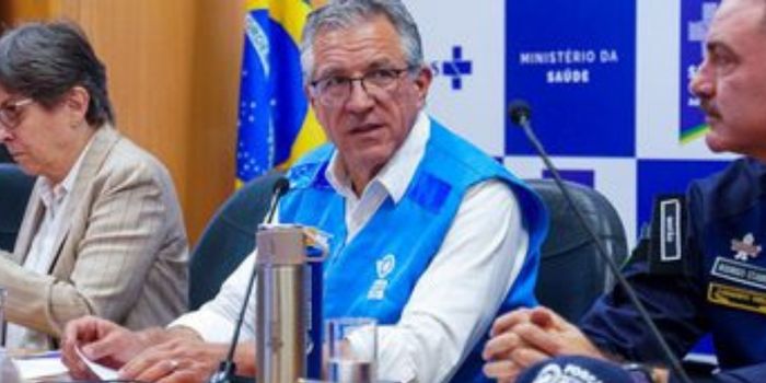 Plano do Ministério da Saúde amplia a Força Nacional do SUS, cria centros de monitoramento climático e fortalece ações contra desastres ambientais.