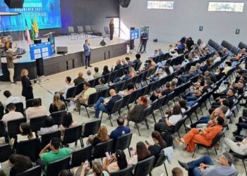Governo do Espírito Santo realiza audiência pública em Conceição da Barra para receber propostas da população para o Orçamento Estadual de 2027.