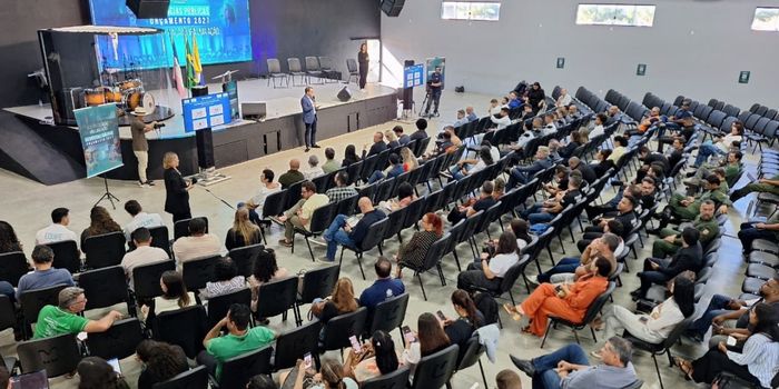 Governo do Espírito Santo realiza audiência pública em Conceição da Barra para receber propostas da população para o Orçamento Estadual de 2027.