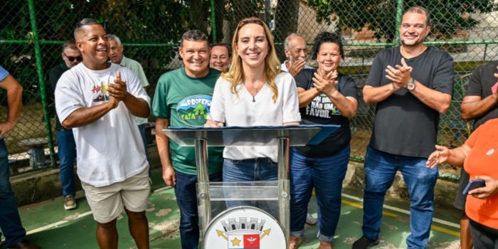 Prefeitura de Vitória inicia construção de nova praça em Santos Reis. Projeto inclui quadra esportiva, playground, academia ao ar livre e melhorias de acessibilidade.