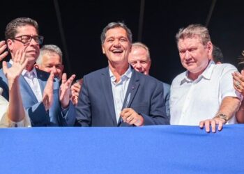 Cariacica recebe quase R$ 50 milhões em investimentos para infraestrutura e educação durante as comemorações de seus 136 anos de emancipação política.