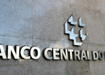 CCJ do Senado aprova PEC que amplia a autonomia financeira e orçamentária do Banco Central. Texto também inclui proteção constitucional ao Pix.