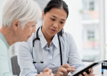 Inep aplica neste domingo a primeira etapa do Revalida 2026/1. Exame avalia médicos formados no exterior que desejam revalidar seus diplomas e atuar no Brasil.
