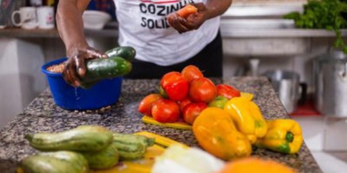 Ministério do Desenvolvimento Social destina R$ 7,5 milhões para fortalecer 58 cozinhas solidárias em São Paulo. Recursos ampliarão a oferta de refeições e a estrutura de atendimento.