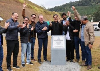 Governador Ricardo Ferraço inaugura pavimentação da ES-379 em Irupi, entrega escola em tempo integral e anuncia novos investimentos que ultrapassam R$ 100 milhões no município.