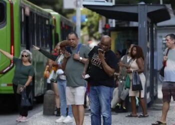 Presidente Lula sanciona Marco Legal do Transporte Público Coletivo. Nova lei amplia fontes de financiamento, fortalece integração dos sistemas e prevê melhorias na qualidade do serviço.