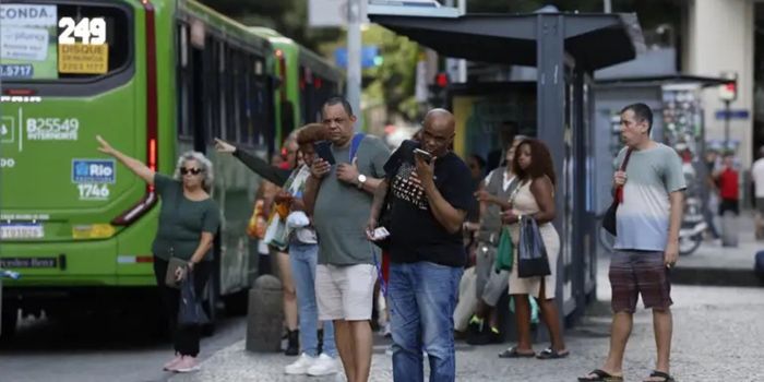 Presidente Lula sanciona Marco Legal do Transporte Público Coletivo. Nova lei amplia fontes de financiamento, fortalece integração dos sistemas e prevê melhorias na qualidade do serviço.