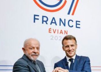Reunião entre Lula e Macron fortalece cooperação bilateral em áreas estratégicas para os dois países.