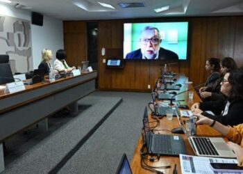 Debate no Senado destaca desafios no atendimento às pessoas com hemofilia e cobra fortalecimento da assistência integral no SUS.