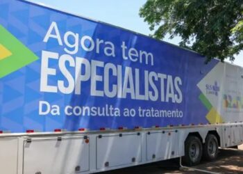 Programa Agora Tem Especialistas inaugura carreta de saúde da mulher em Manguinhos, no Rio de Janeiro. Unidade oferece consultas, mamografias, ultrassonografias e biópsias pelo SUS.