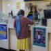 Bancos terão horário especial durante os jogos da Seleção Brasileira na Copa do Mundo. Agências fecharão duas horas antes das partidas, enquanto Pix e canais digitais funcionarão normalmente.