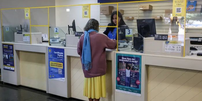 Bancos terão horário especial durante os jogos da Seleção Brasileira na Copa do Mundo. Agências fecharão duas horas antes das partidas, enquanto Pix e canais digitais funcionarão normalmente.