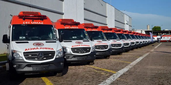 Com apoio dos Correios, 5.655 veículos do PAC Saúde serão entregues em todo o país para ampliar o atendimento do SUS e melhorar o transporte de pacientes.