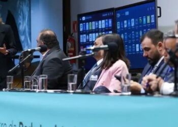EBC participa da primeira apresentação pública da Plataforma Comum da TV 3.0. Nova tecnologia promete transmissão em 4K, interatividade e integração com serviços digitais do governo.