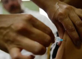 Ministério da Saúde estende vacinação contra HPV para adolescentes de 15 a 19 anos até 31 de dezembro. Mais de 287 mil jovens já receberam a dose.
