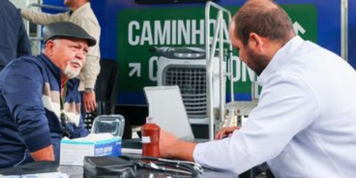 Programa Agora Tem Especialistas amplia acesso à saúde para caminhoneiros e já contabiliza mais de 6 mil atendimentos nas rodovias.