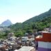 Operação da Polícia Civil no Morro Dona Marta prende suspeitos, provoca tiroteio e deixa passageiro ferido por bala perdida em Botafogo.