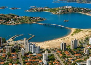 A Praça dos Namorados completa 39 anos como um dos principais cartões-postais de Vitória. Espaço reúne lazer, esporte, cultura, feira de artesanato e belas paisagens à beira-mar.