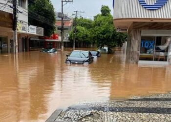 Espírito Santo amplia investimentos em drenagem, contenção de encostas e monitoramento climático para enfrentar os impactos do El Niño e fortalecer a adaptação às mudanças climáticas.