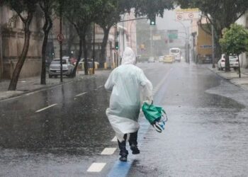 Inmet prevê temporais com chuva intensa, ventos e granizo nas regiões Sul, Sudeste e Centro-Oeste. El Niño volta a se fortalecer e pode atingir intensidade forte em 2026.