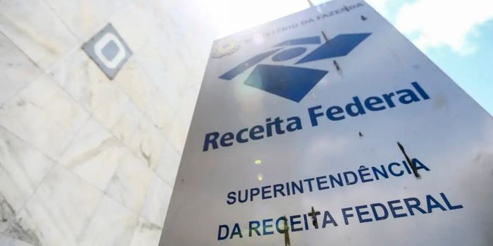 Receita Federal fará pagamento de lote especial de restituição para contribuintes dispensados da declaração do Imposto de Renda. Consulta abre em 8 de julho.