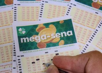 Uma aposta do Rio de Janeiro acertou sozinha as seis dezenas da Mega-Sena e faturou mais de R$ 39 milhões. Confira os números sorteados.