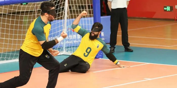 Seleção masculina de goalball do Brasil derrota a Ucrânia por 7 a 1, avança à semifinal do Mundial na China e fica perto da classificação para Los Angeles 2028.