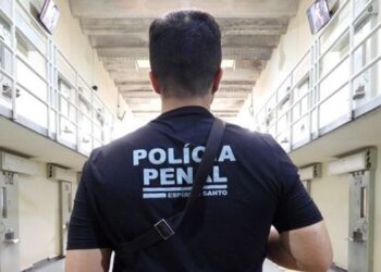 Governo do Espírito Santo convoca 600 aprovados no concurso da Polícia Penal para curso de formação em agosto. Medida reforça a segurança pública e amplia o efetivo prisional.