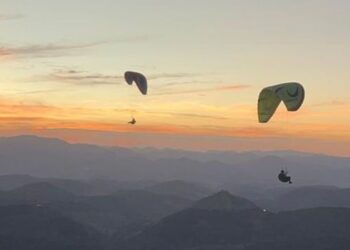 Revoada do 2º Circuito de Parapente acontece em Afonso Cláudio com entrada gratuita, voos livres e atrações para toda a família na Rampa Voo da Liberdade.